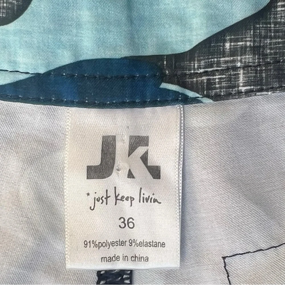 🩳 JK just keep livin‎ Men’s Camo Swim Trunks Size 36 | Blue Camo